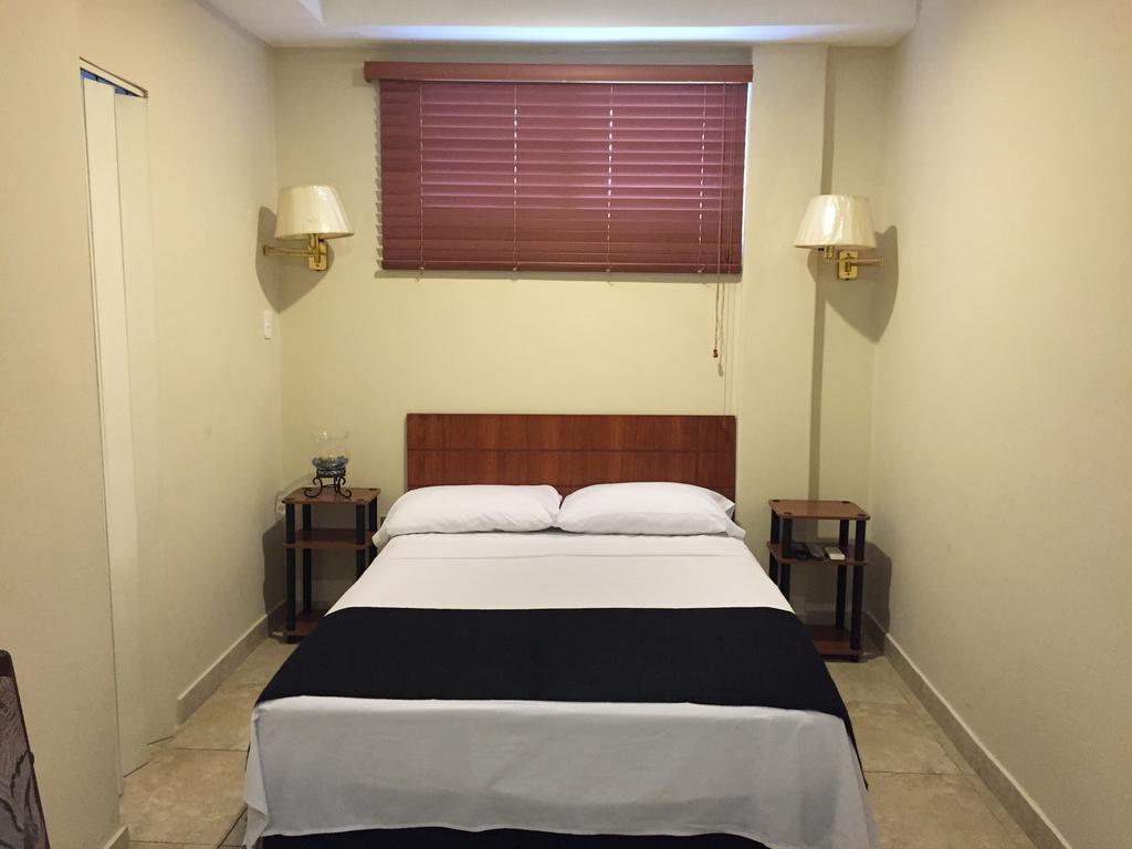 El Patio Suites II Guayaquil Exterior photo