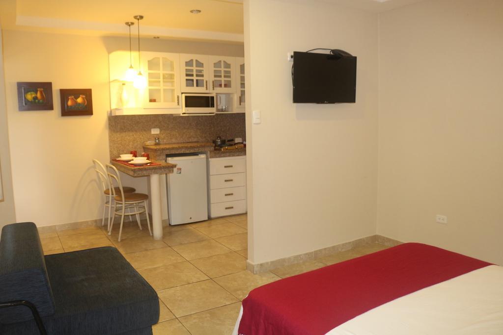 El Patio Suites II Guayaquil Exterior photo